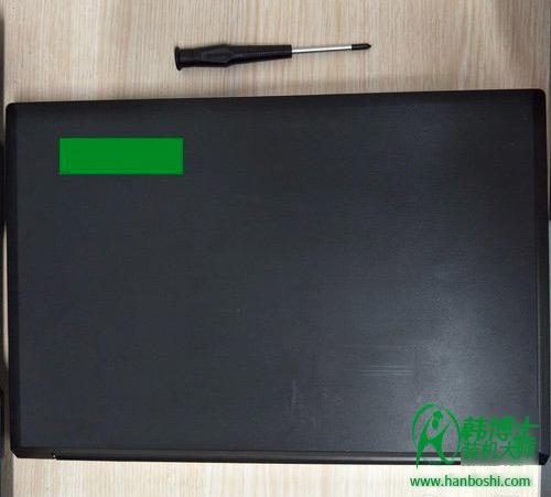 筆記本內(nèi)存條怎么安裝？