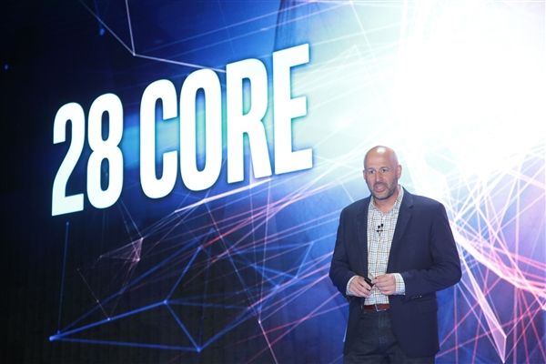 Intel宣布新一代28核心處理器！
