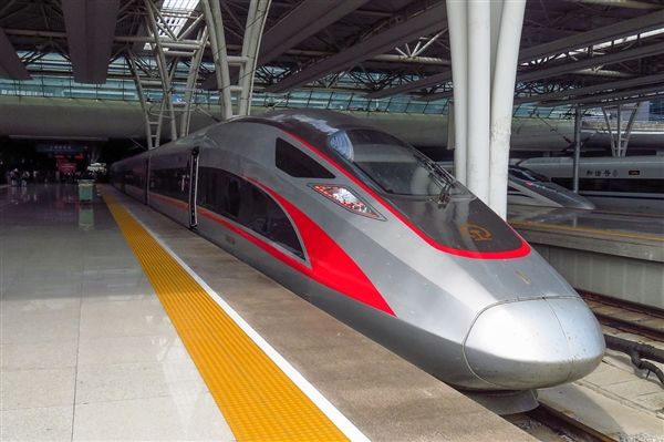 12306：鐵路試點(diǎn)刷碼乘車，車票將無(wú)紙化！